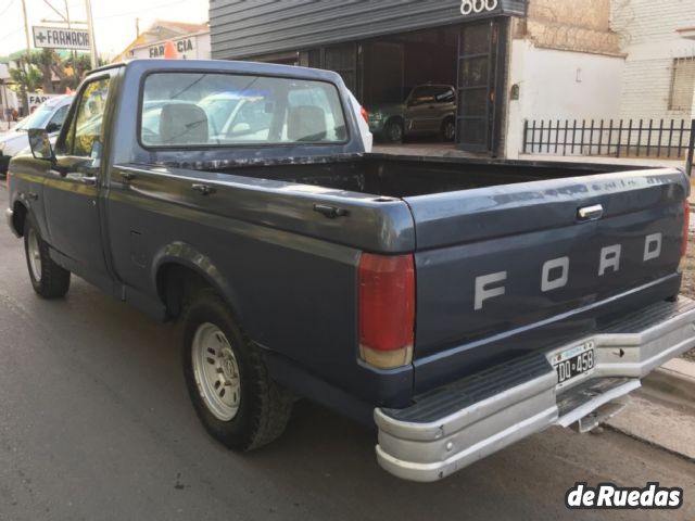 Ford F-100 Usada en Mendoza, deRuedas