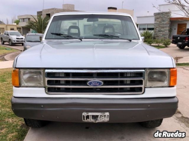 Ford F-100 Usada en Mendoza, deRuedas