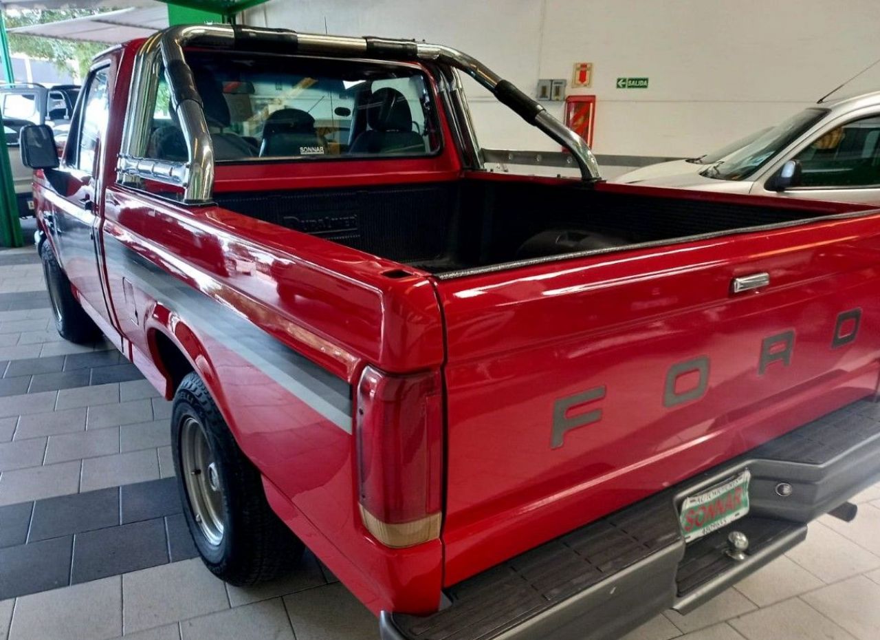 Ford F-100 Usada en Córdoba, deRuedas