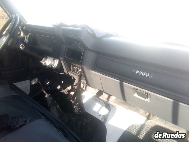 Ford F-100 Usada en Mendoza, deRuedas