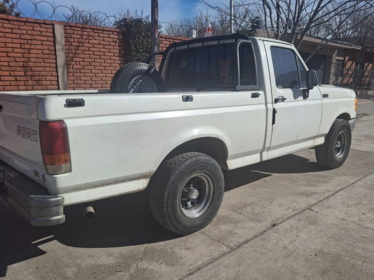Ford F-100 Usada en Mendoza, deRuedas
