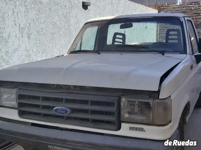 Ford F-100 Usada en Mendoza, deRuedas