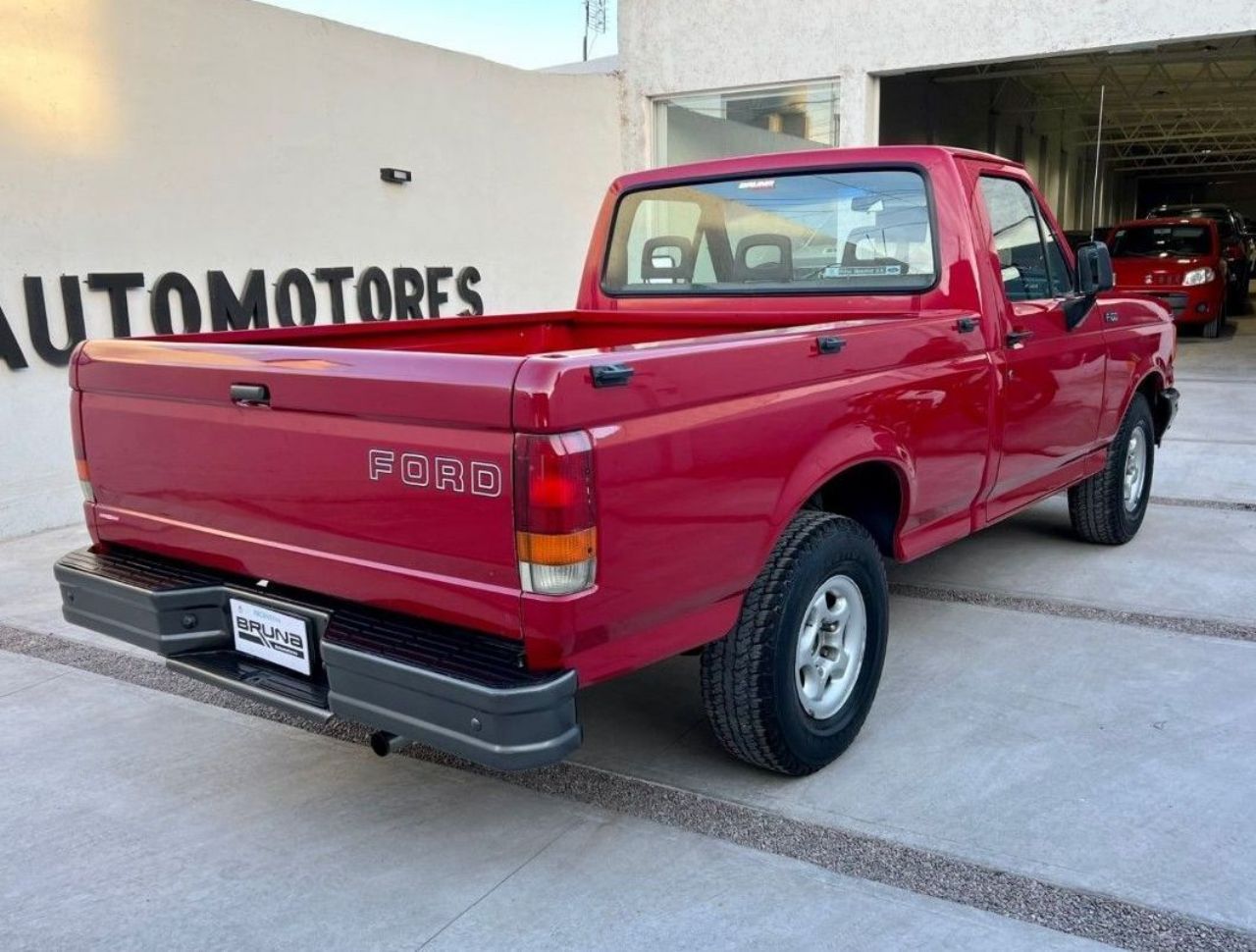 Ford F-100 Usada en Mendoza, deRuedas