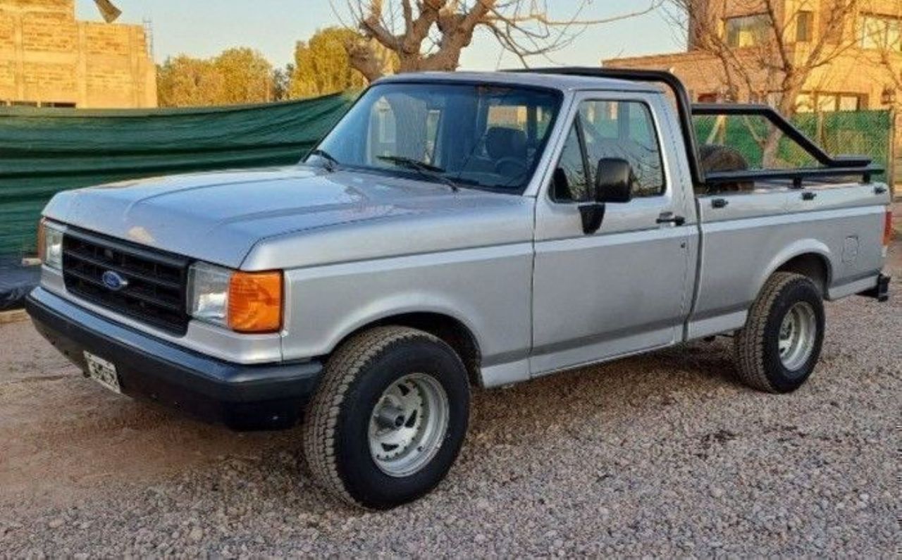 Ford F-100 Usada en Mendoza, deRuedas