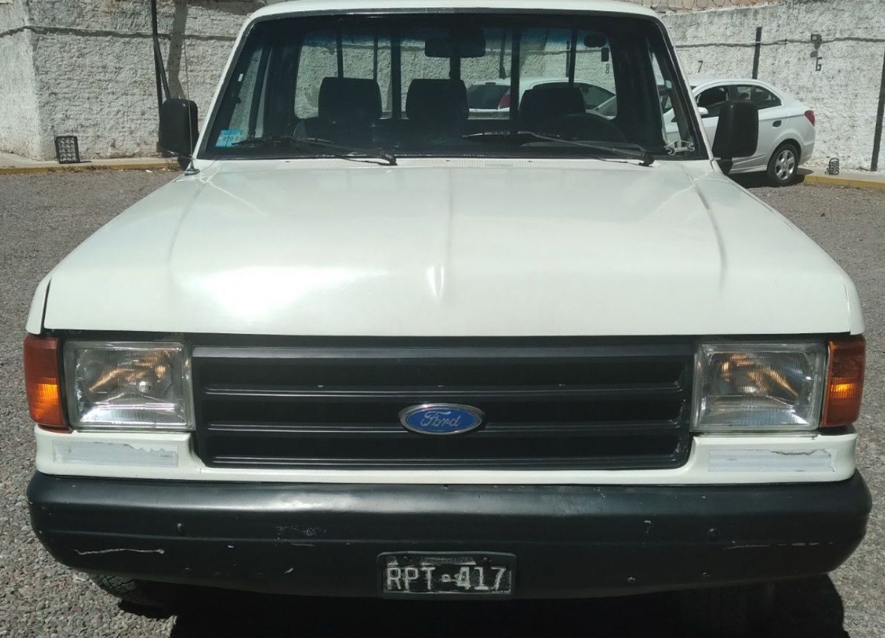 Ford F-100 Usada en Mendoza, deRuedas