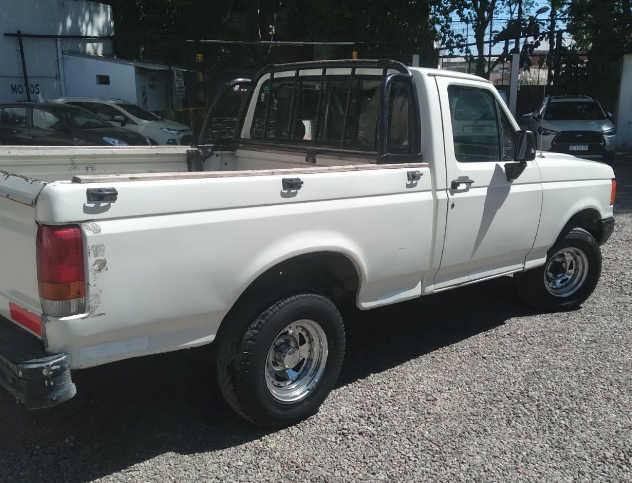 Ford F-100 Usada en Mendoza, deRuedas
