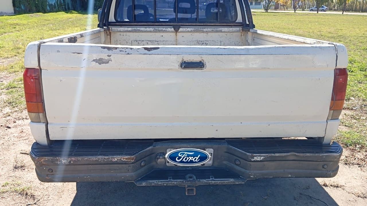 Ford F-100 Usada en Mendoza, deRuedas