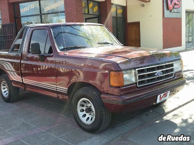 Ford F-100 Usada en Mendoza, deRuedas