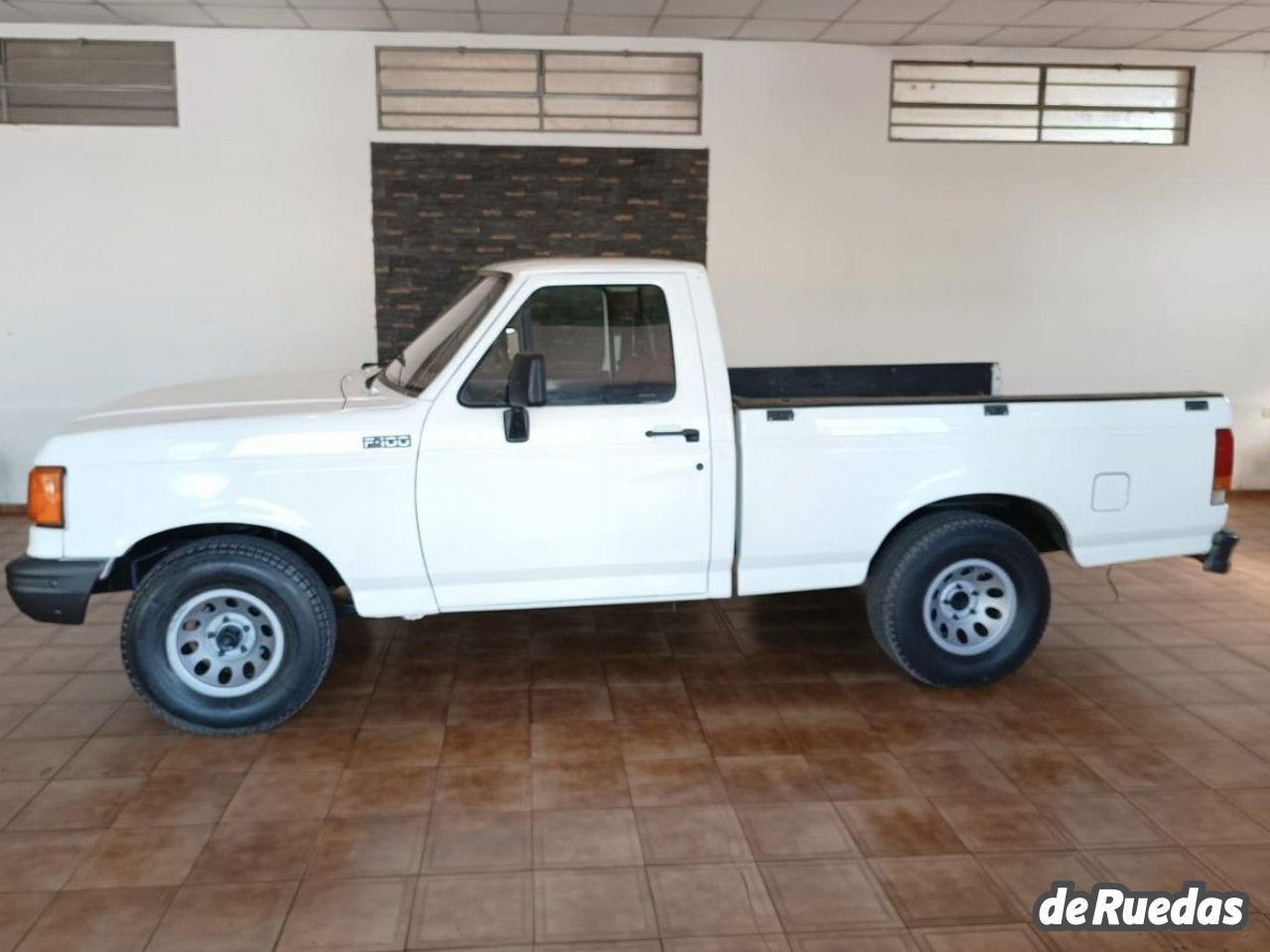 Ford F-100 Usada en Mendoza, deRuedas