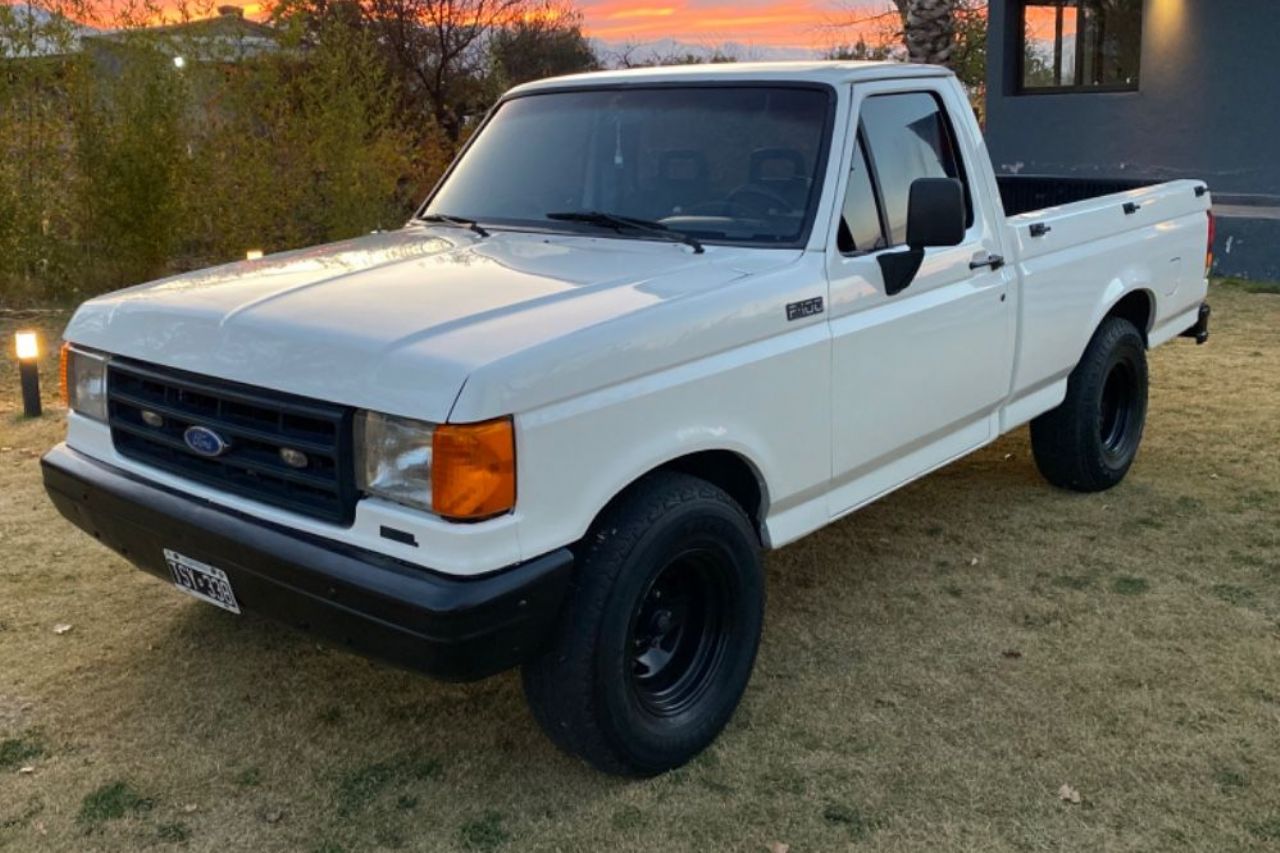 Ford F-100 Usada en Mendoza, deRuedas