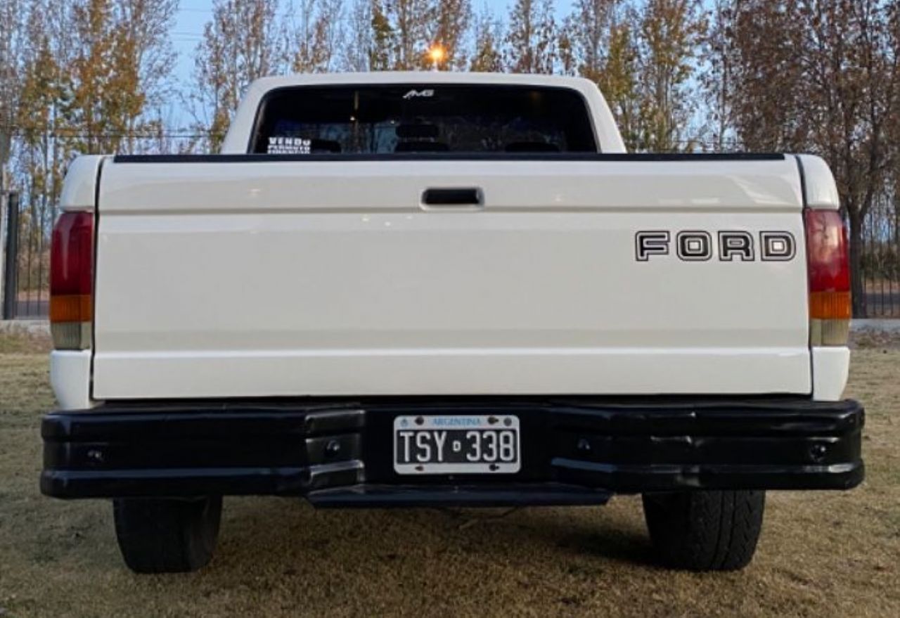 Ford F-100 Usada en Mendoza, deRuedas