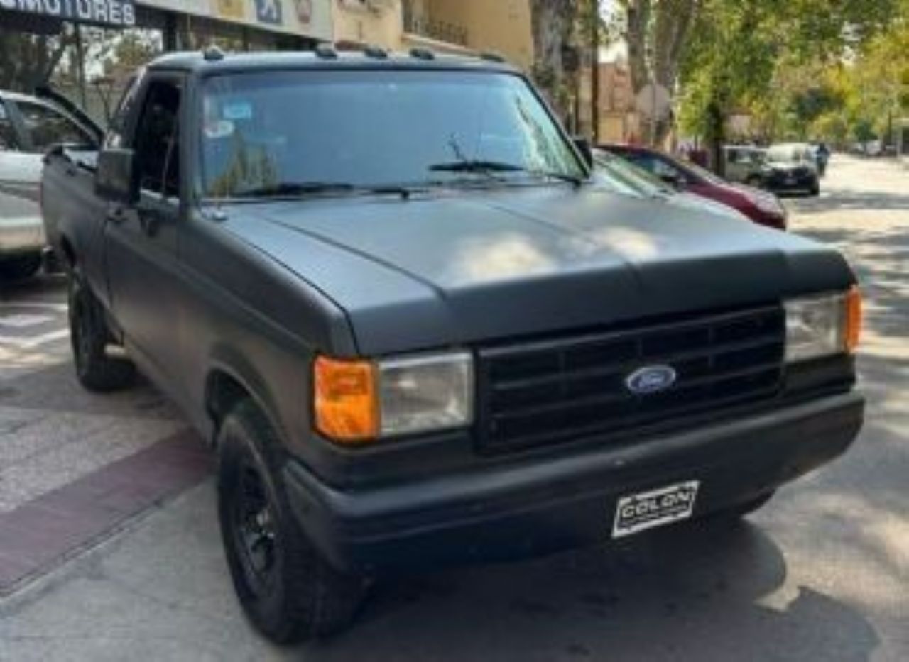 Ford F-100 Usada en Mendoza, deRuedas