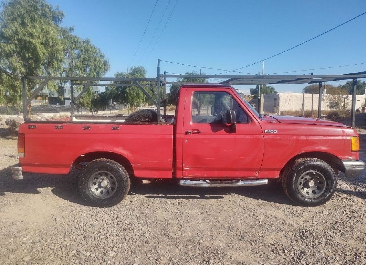 Ford F-100 Usada en Mendoza, deRuedas