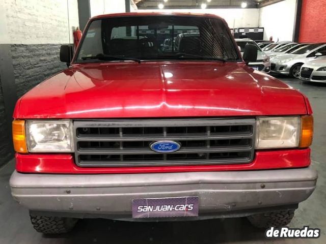 Ford F-100 Usada en San Juan, deRuedas