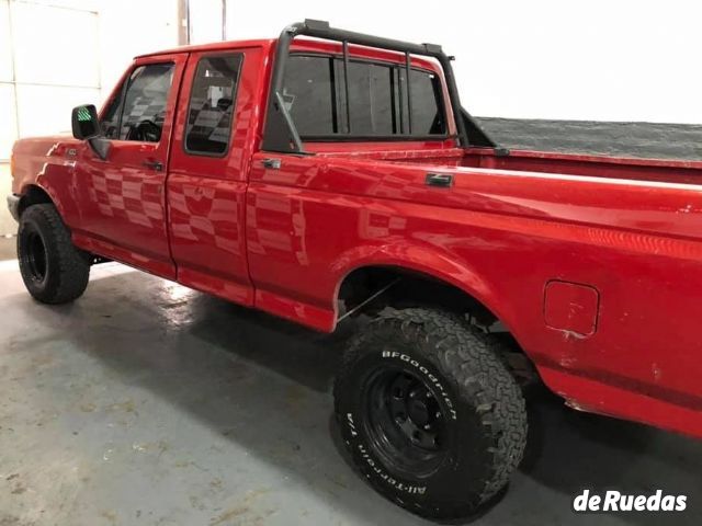Ford F-100 Usada en San Juan, deRuedas