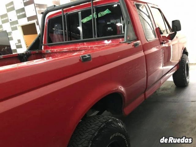 Ford F-100 Usada en San Juan, deRuedas