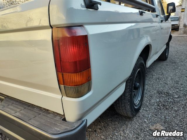 Ford F-100 Usada en Mendoza, deRuedas