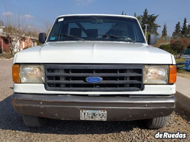 Ford F-100 Usada en Mendoza, deRuedas