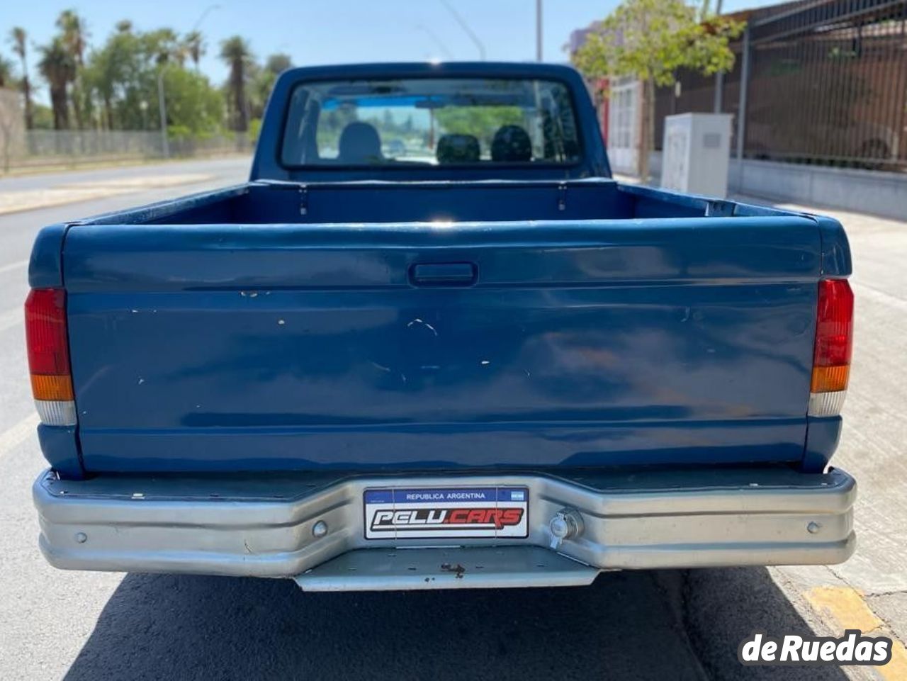 Ford F-100 Usada en San Juan, deRuedas