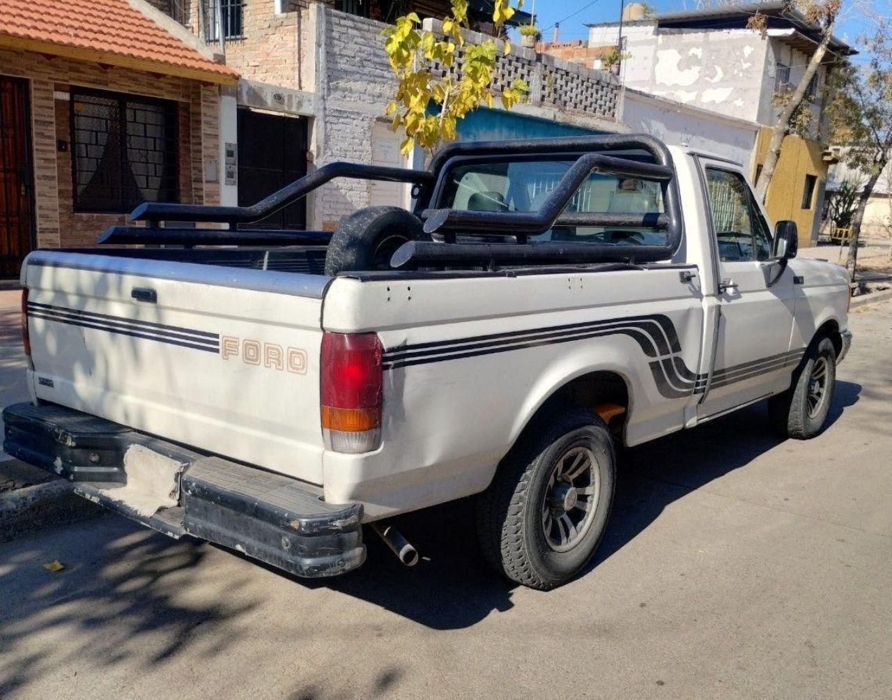 Ford F-100 Usada en Mendoza, deRuedas