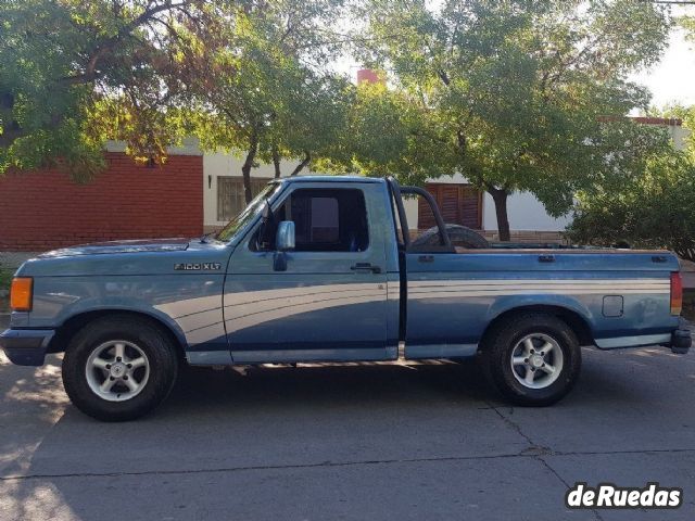 Ford F-100 Usada en Mendoza, deRuedas