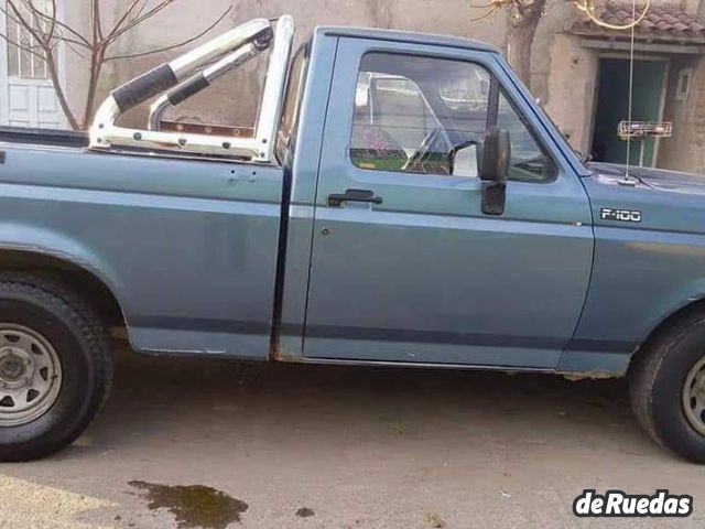 Ford F-100 Usada en Mendoza, deRuedas