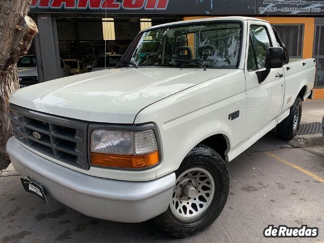 Ford F-100 Usada en Mendoza, deRuedas