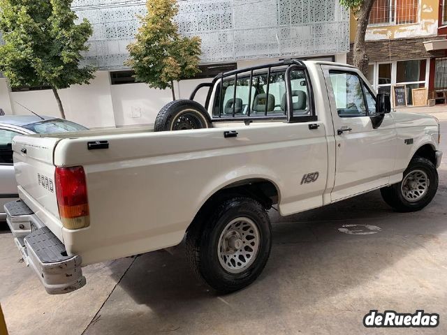 Ford F-100 Usada en Mendoza, deRuedas