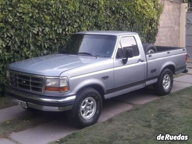 Ford F-100 Usada en Mendoza, deRuedas