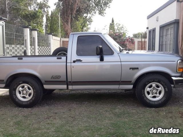 Ford F-100 Usada en Mendoza, deRuedas