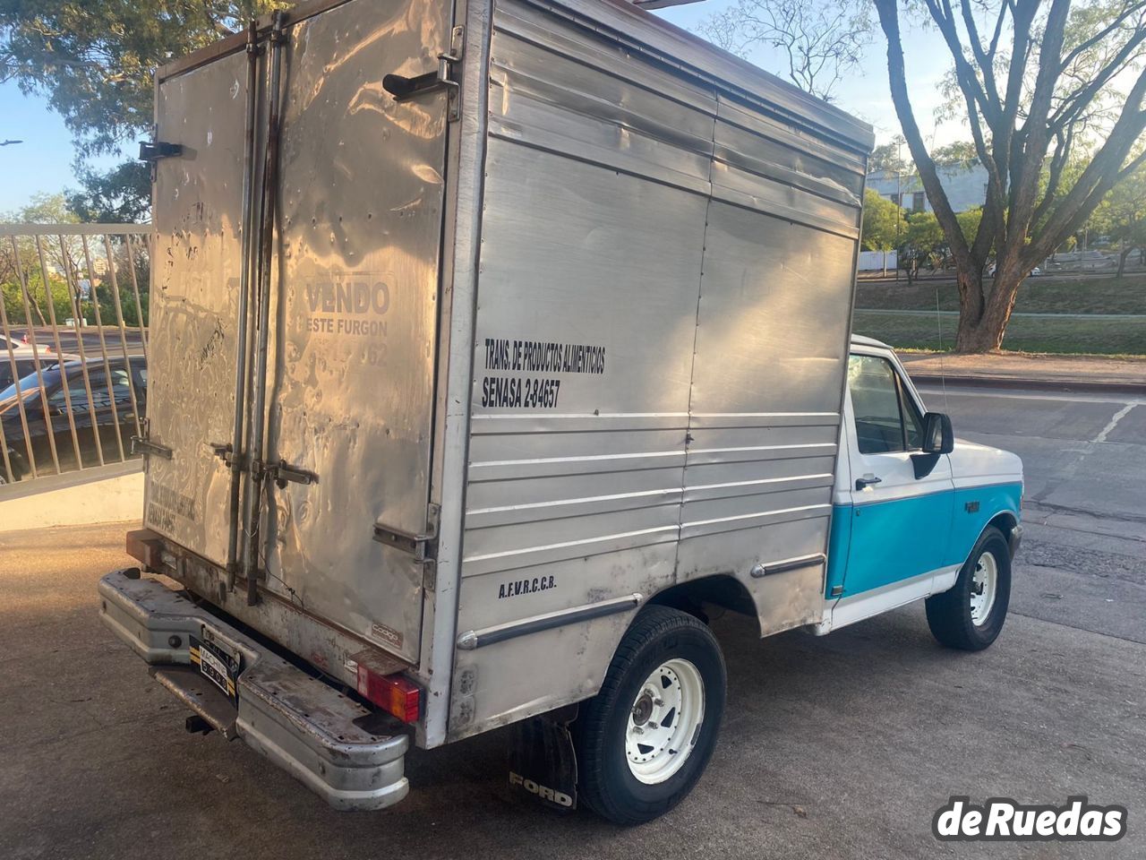 Ford F-100 Usada en Córdoba, deRuedas
