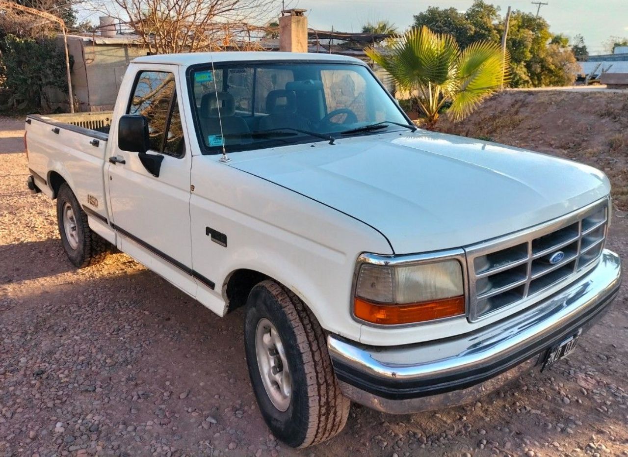 Ford F-100 Usada en Mendoza, deRuedas