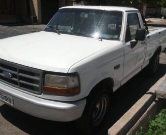 Ford F-100 Usada en Mendoza