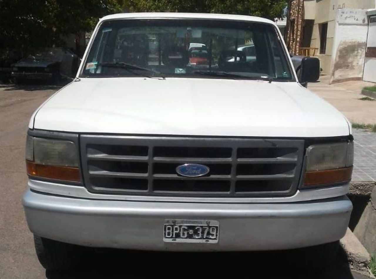 Ford F-100 Usada en Mendoza, deRuedas