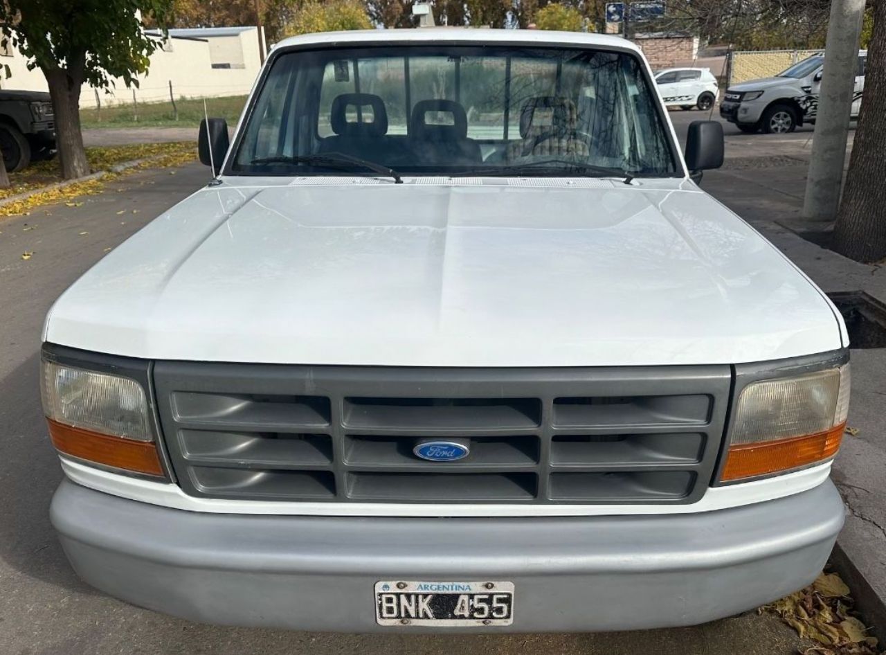 Ford F-100 Usada en Mendoza, deRuedas