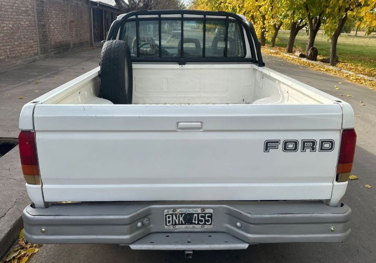 Ford F-100 Usada en Mendoza, deRuedas