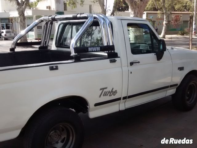 Ford F-100 Usada en Mendoza, deRuedas