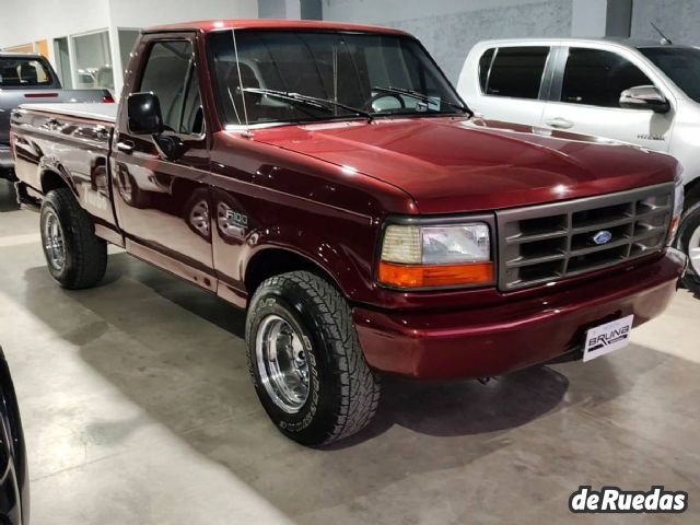 Ford F-100 Usada en Mendoza, deRuedas
