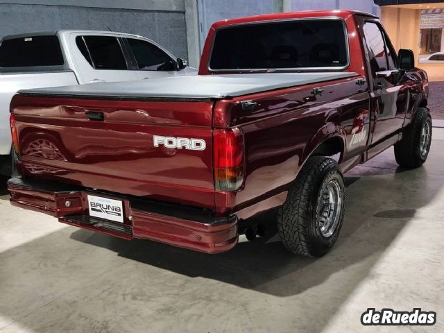 Ford F-100 Usada en Mendoza, deRuedas