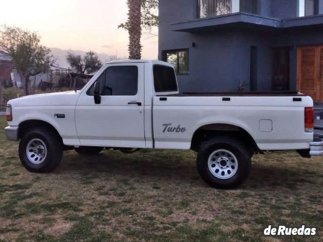 Ford F-100 Usada en Mendoza, deRuedas