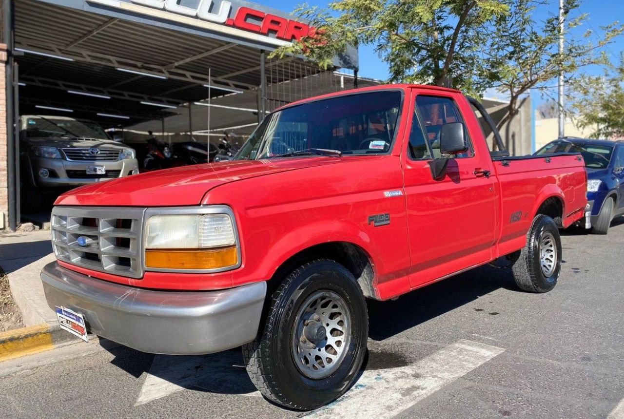 Ford F-100 Usada en San Juan, deRuedas