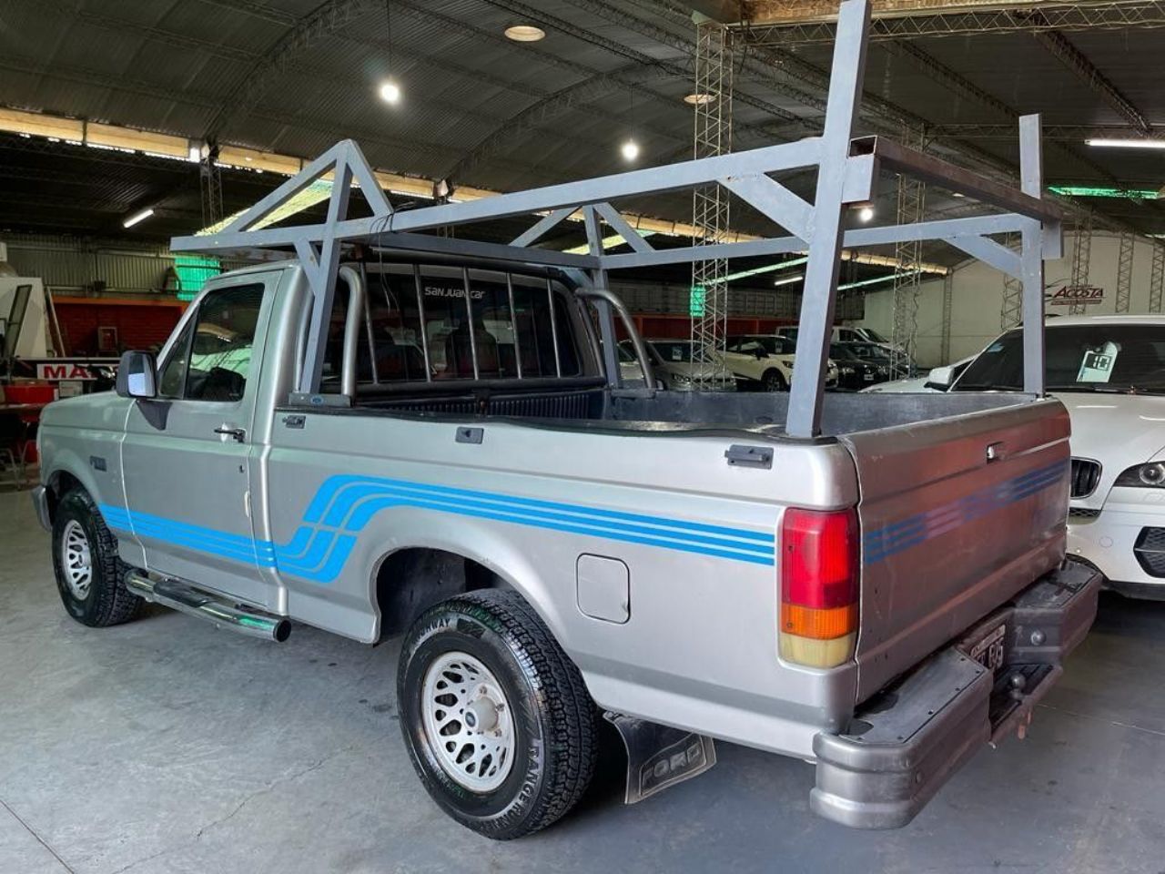 Ford F-100 Usada en San Juan, deRuedas