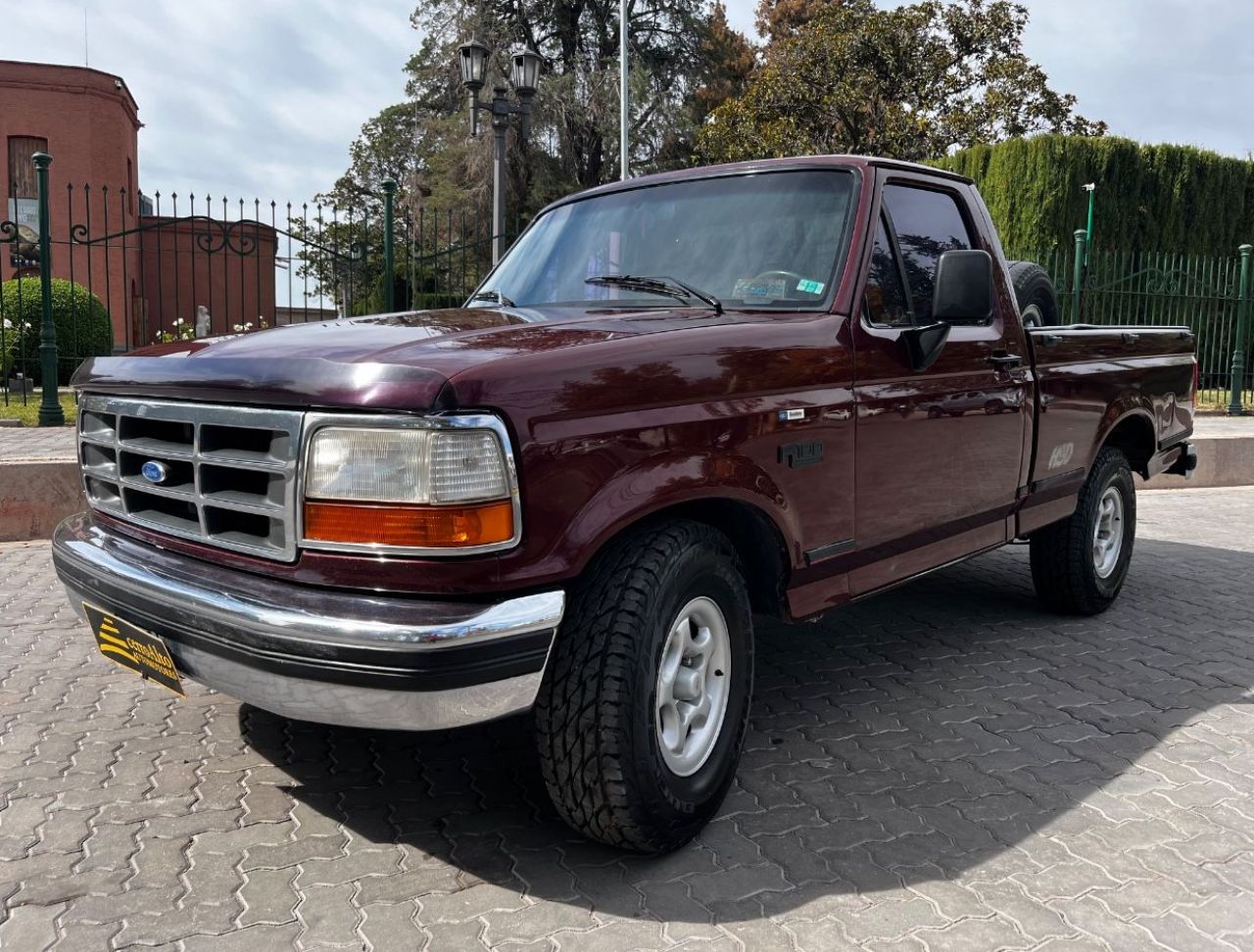 Ford F-100 Usada en Mendoza, deRuedas
