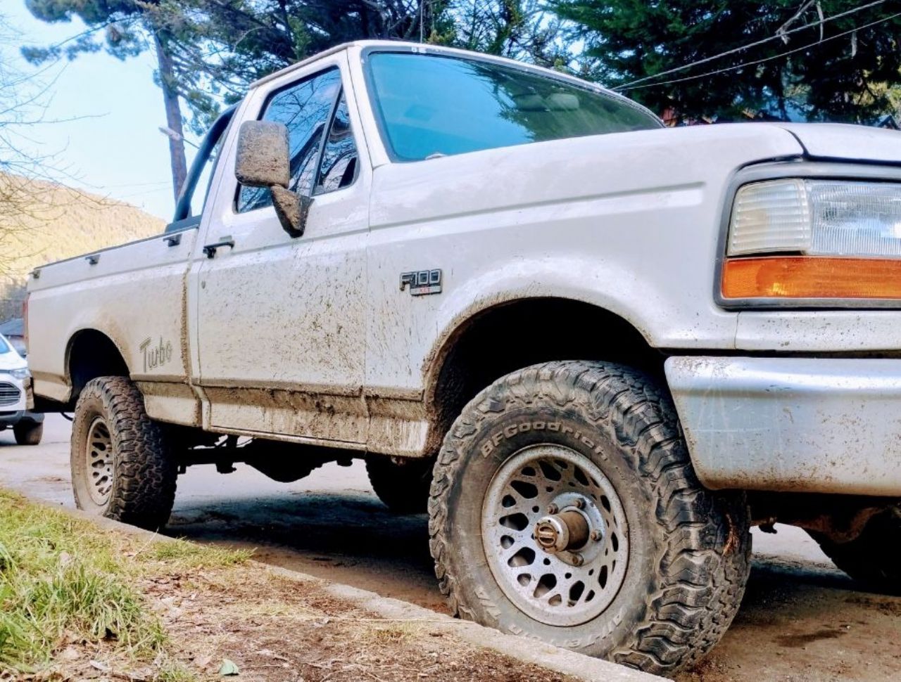 Ford F-100 Usada en Neuquén, deRuedas