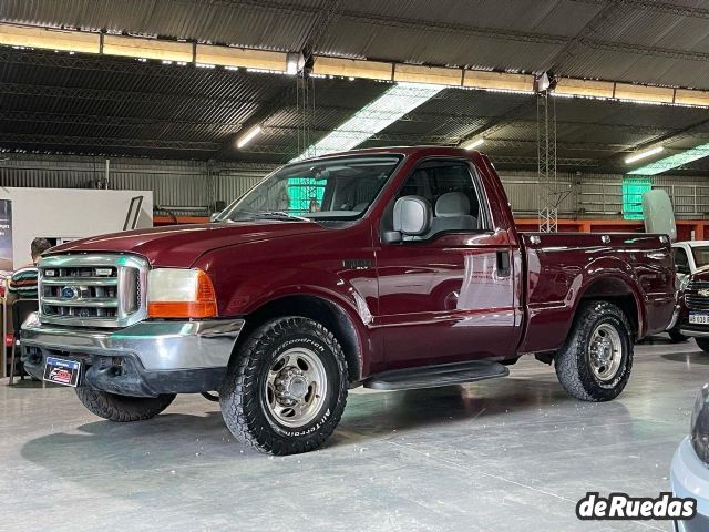 Ford F-100 Usada en San Juan, deRuedas