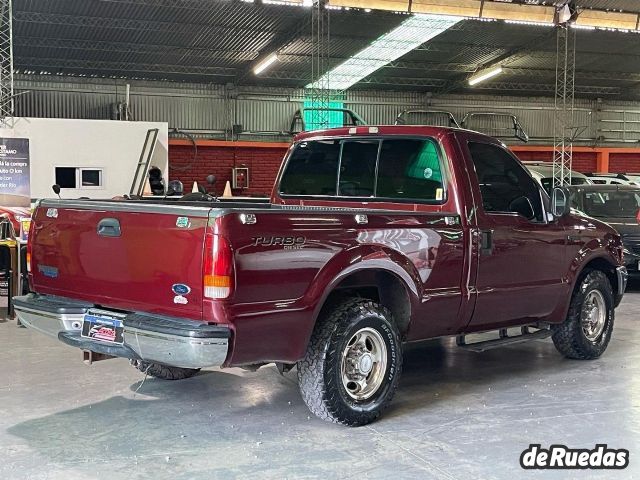 Ford F-100 Usada en San Juan, deRuedas