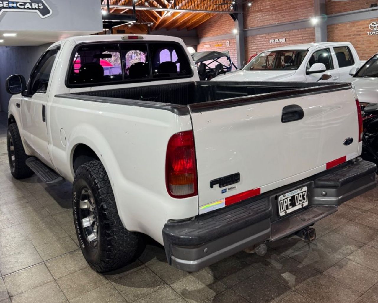 Ford F-100 Usada en San Juan, deRuedas