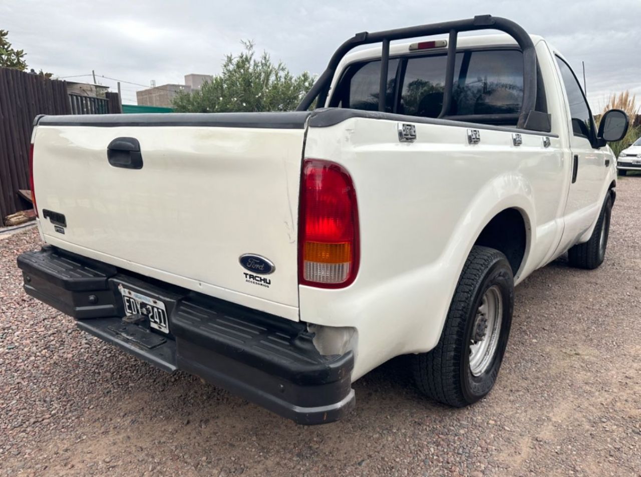 Ford F-100 Usada en Mendoza, deRuedas