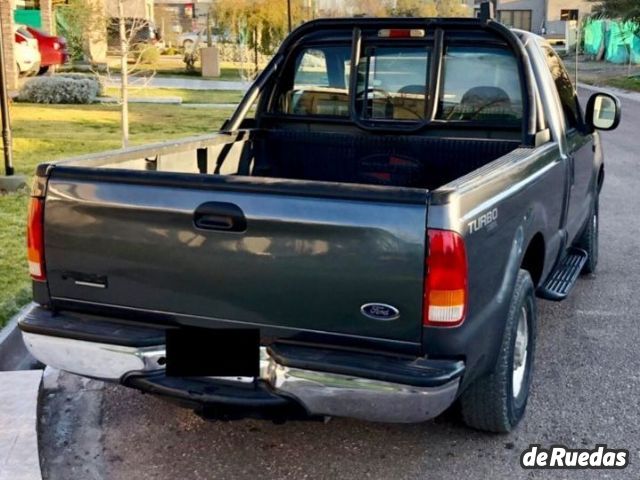 Ford F-100 Usada en Mendoza, deRuedas