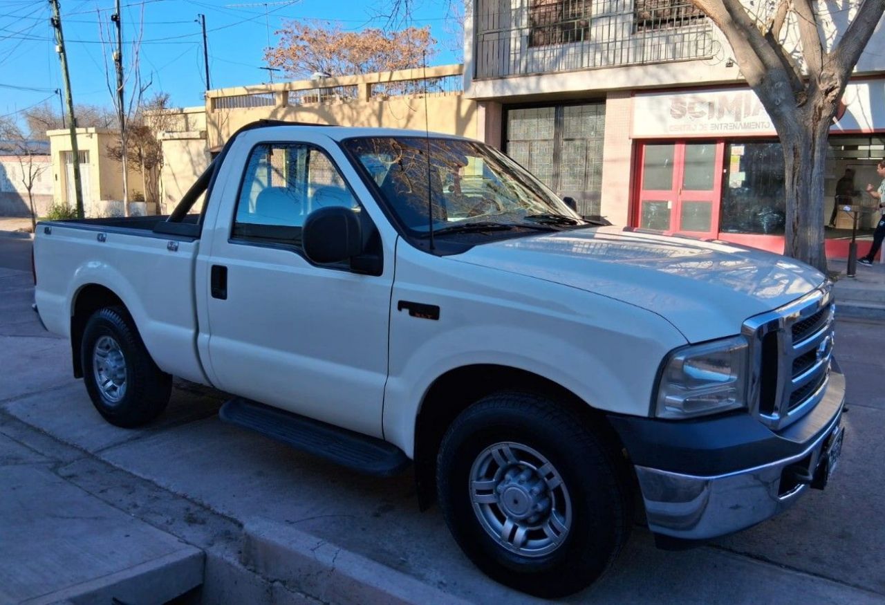 Ford F-100 Usada en Mendoza, deRuedas
